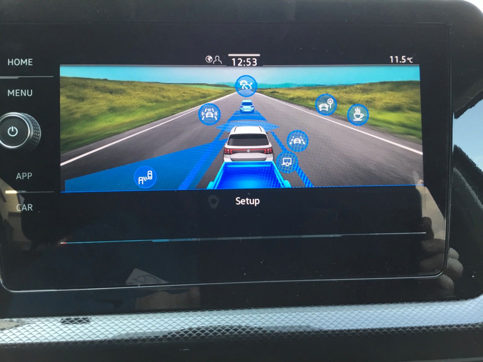 Fahrzeugabbildung Volkswagen T-Cross 1.0 TSI DSG Life+AHK+ACC+17"+Kamera