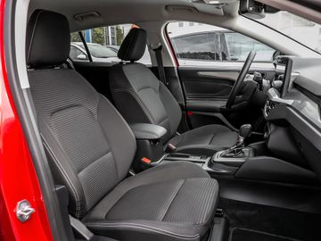 Ford Focus Turnier 1.0 Titanium Stauassistent Navi