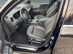 Fahrzeugabbildung Mercedes-Benz GLB 220 d Navi Leder LED AHK ACC 1.Hand