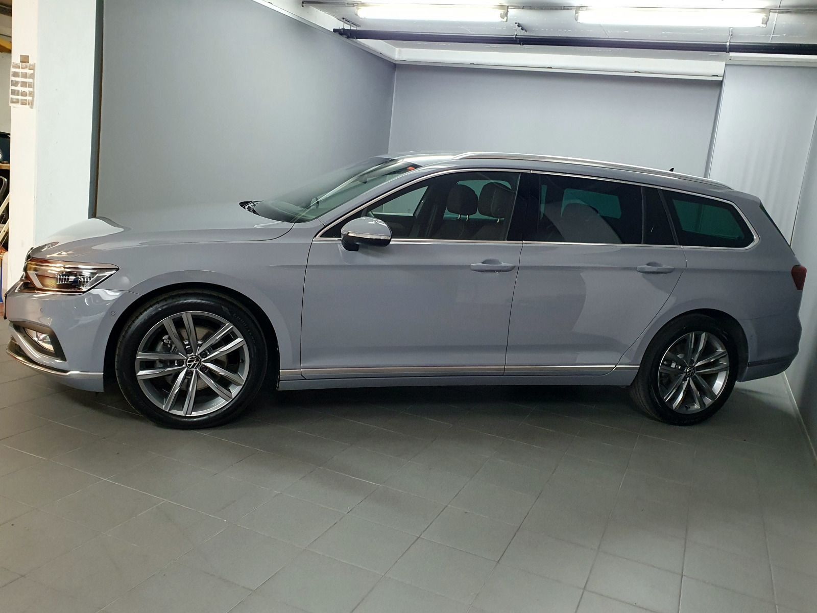 Volkswagen Passat Variant Elegance 2.0TSI DSG AHK IQ.LIGHT foto 2