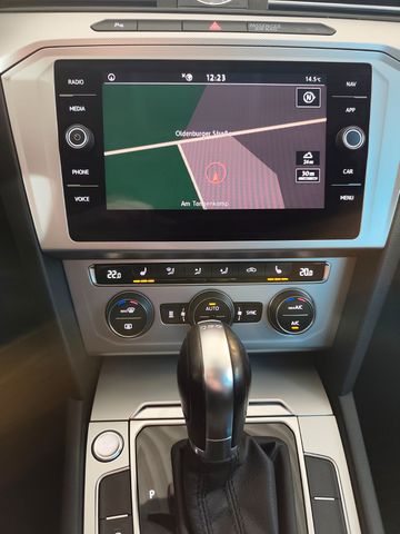Passat Variant 2.0 TDI DSG *Standh.*AHK*DAB*APP*