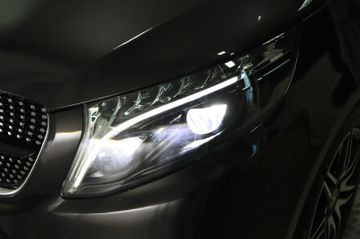 Mercedes-Benz V 300 Edition lang AMG Line Pano AHK Airmatic