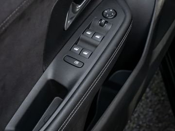 Opel Mokka e Ultimate Park & Go Paket Kamera Navi