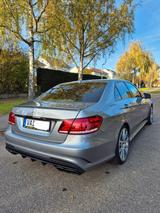 Mercedes-Benz E 63 AMG 4MATIC AMG*Massage*Voll* - graue Mercedes-Benz E 63 AMG