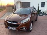 Hyundai ix35 2.0 CRDi 4WD AUT/ AHK/Navi/Leder/Tempomat - Hyundai ix35 in Mannheim