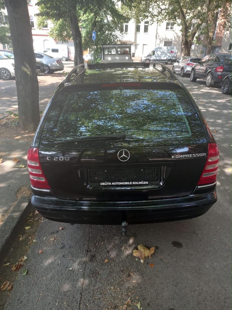 Mercedes-Benz C200 2004 — photo 5