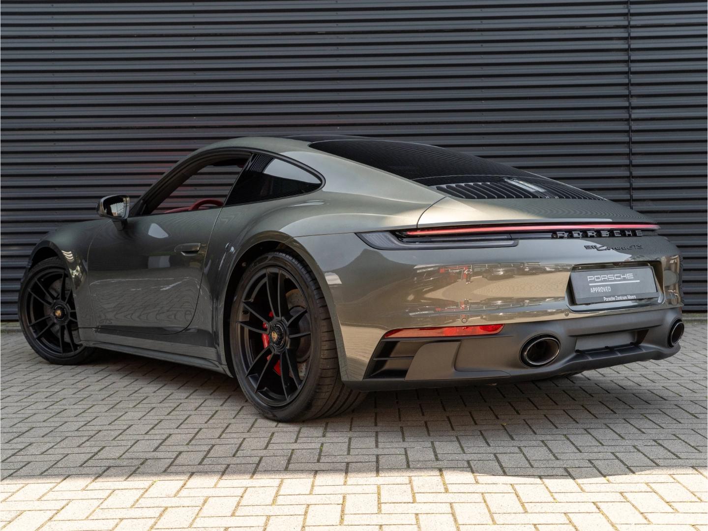 Porsche 992 Carrera GTS BOSE GT-Sportlenkrad  uvm.
