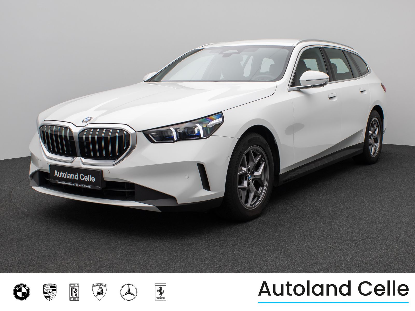 Fahrzeugabbildung BMW 520d Kamera DAB DrivingAssist Alarm LED Sport