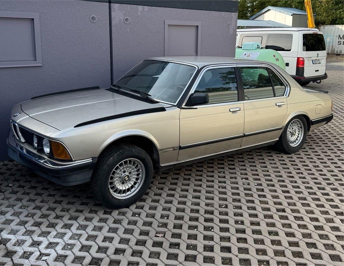 BMW 745