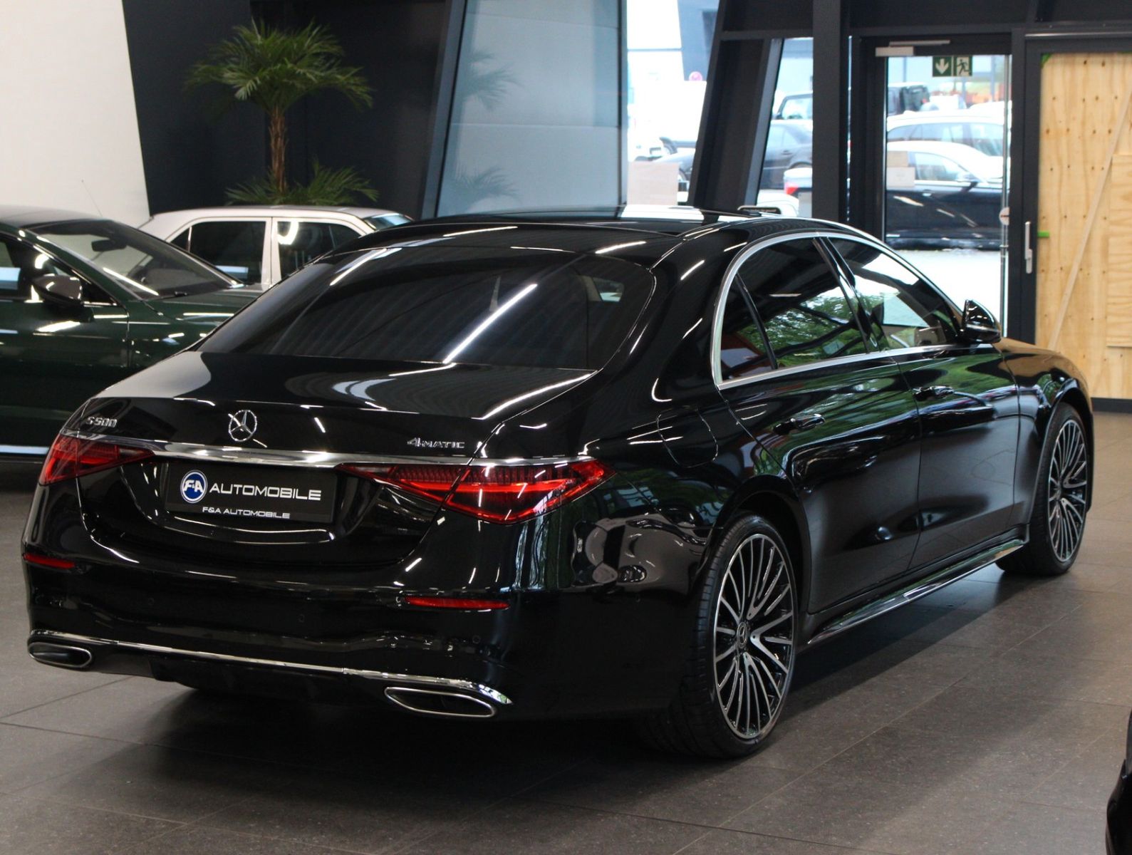 Fahrzeugabbildung Mercedes-Benz S 500L 4Matic AMG Line*Chauffeur*Executive*VOLL