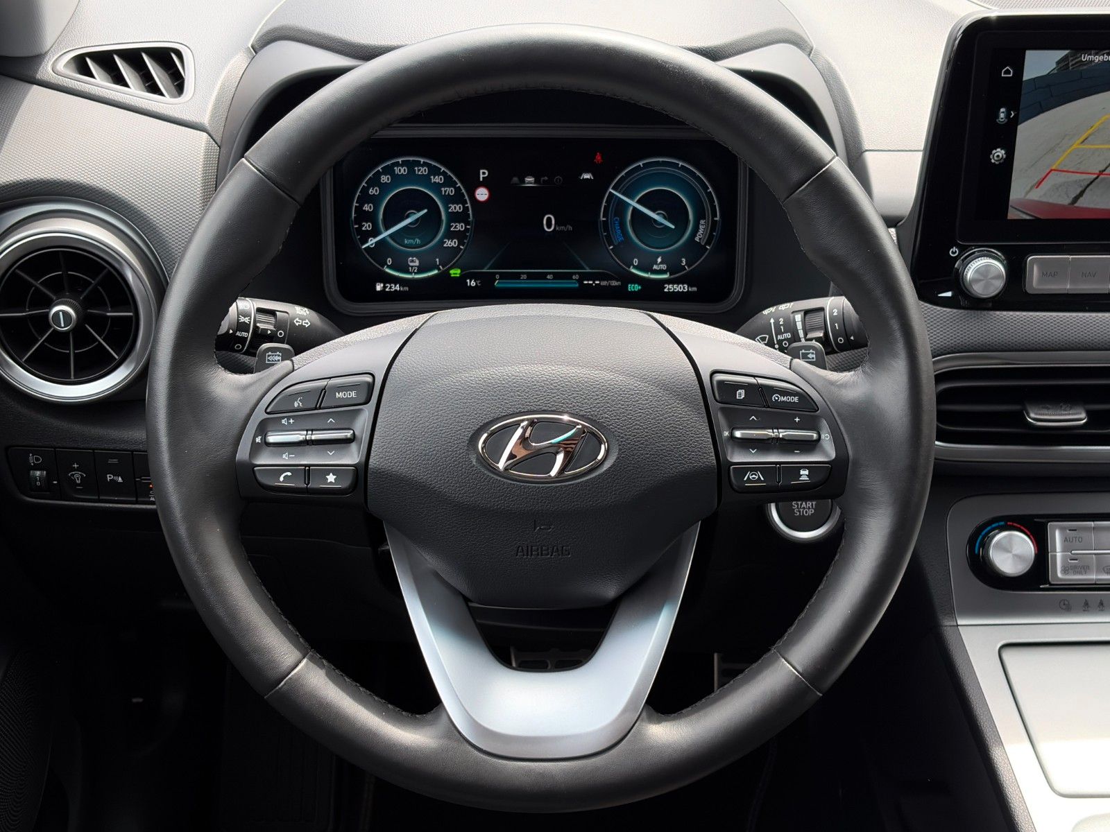 Fahrzeugabbildung Hyundai KONA E Trend ACC PDC CAM SHZ LHZ Navi CarPlay