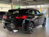 BMW X2 xDrive 20i M Sport Aut. LED NAVI HUD AHK - BMW X2 Benzin Gebrauchtwagen