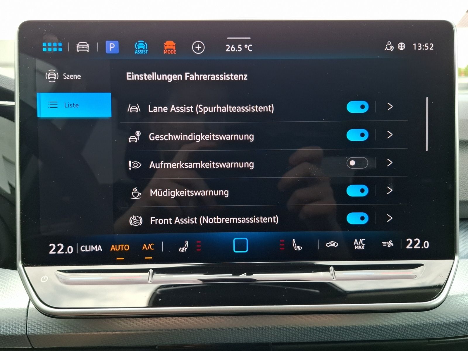 Fahrzeugabbildung Volkswagen Golf VIII Variant TDI Energy DSG LED AHK Navi AC