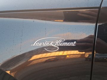 Skoda Superb Combi 2.0 TDI L&K AHK+KeyLess+LED+Navi