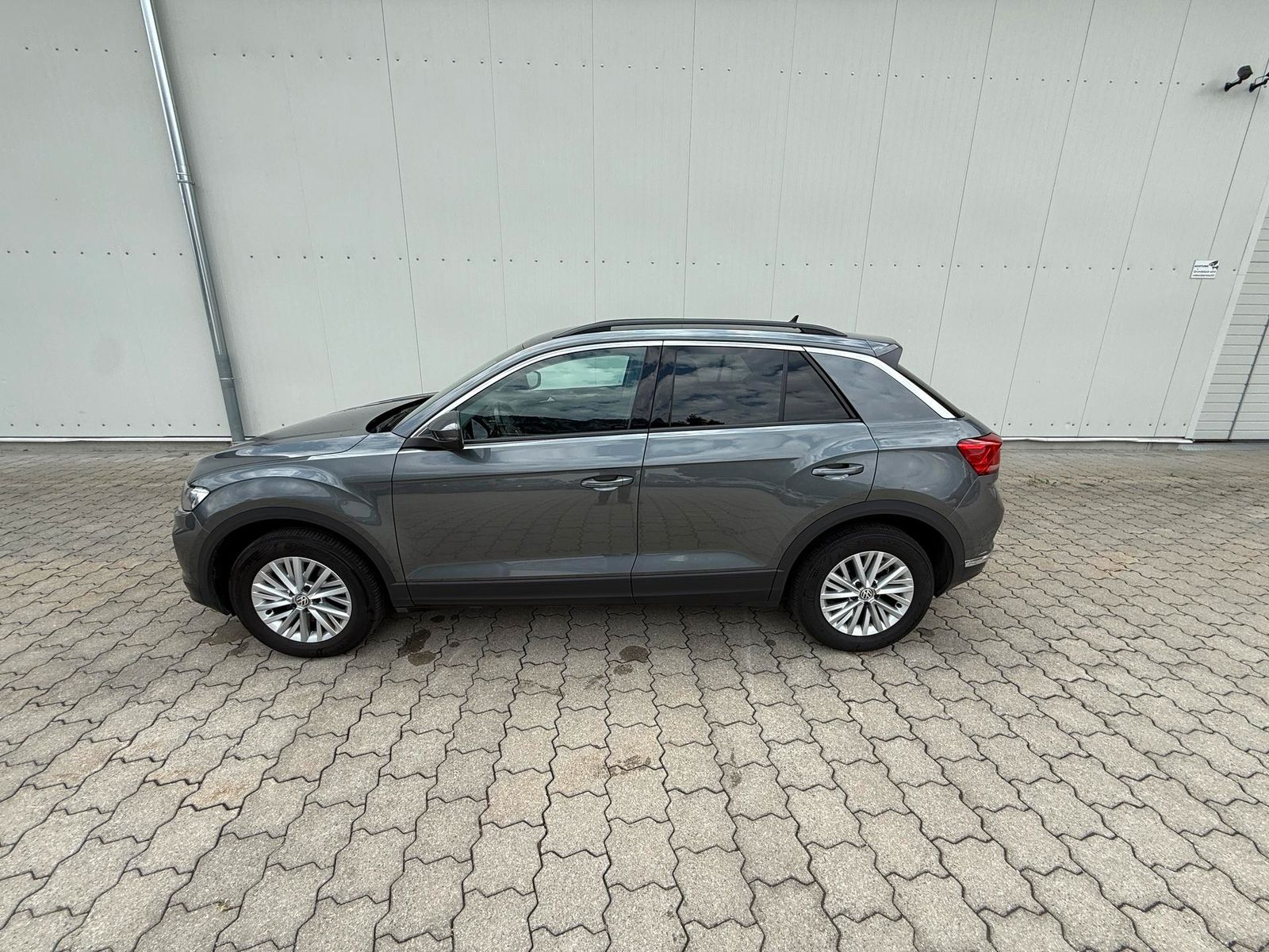 Volkswagen T-Roc 2.0 TSI DSG Style 4Motion 8-fach ACC R foto 4