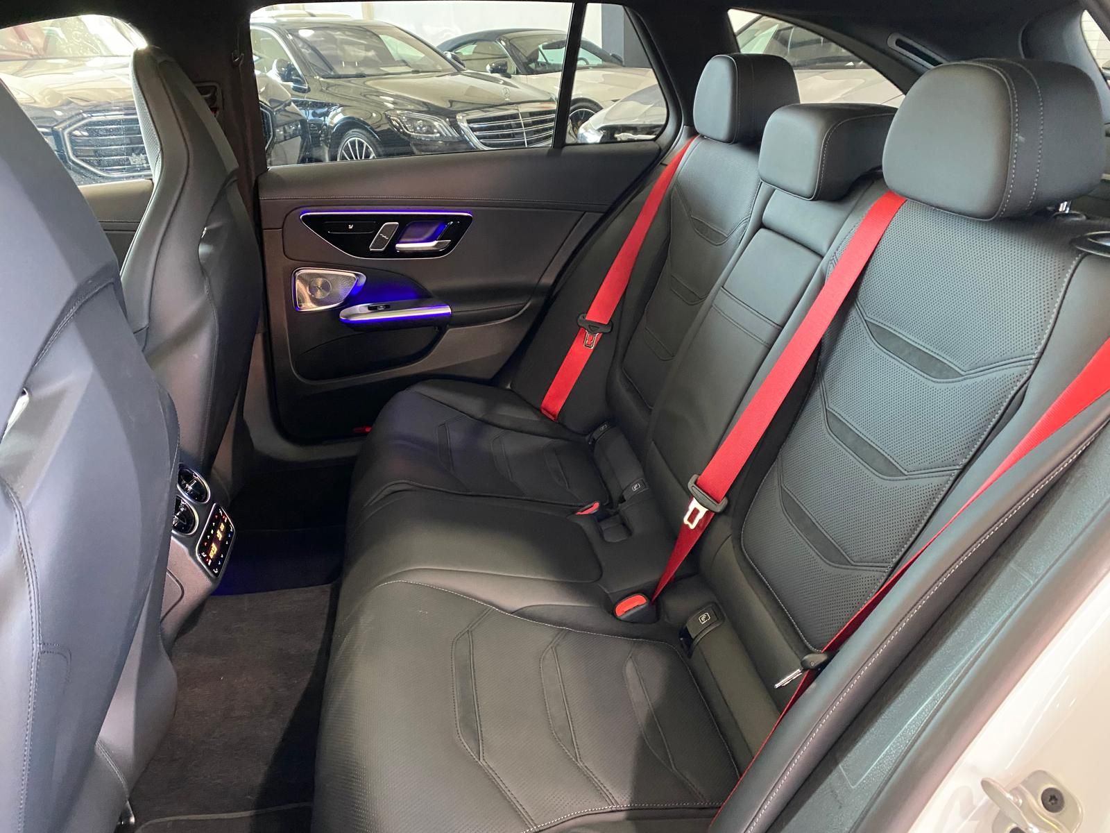 Fahrzeugabbildung Mercedes-Benz C 43 AMG 4M T Performance Sitz/Leder/Pano/118Eur