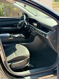 Hyundai TUCSON - 12