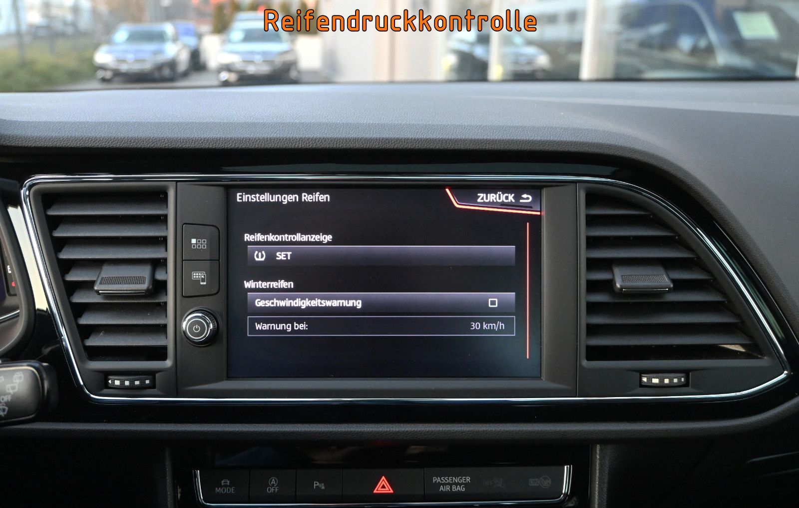 Fahrzeugabbildung SEAT Leon 2.0 TDI DSG FR °ACC°BEATS°DYNAMIC°KAM°PANO°