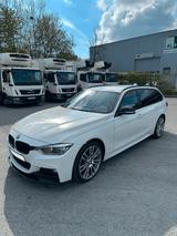 BMW 340i xDrive Touring M Sport Shadow Non OPF - weiße BMW 340