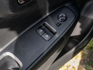 Hyundai i10 1.2 Trend Kamera Navi Lenkradhzg. Sitzhzg.