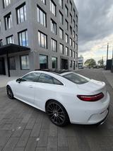Mercedes-Benz E 300 d Autom. -AMG-LINE*PANO*360KAM* - Mercedes-Benz E 300 in Frankfurt (Main)