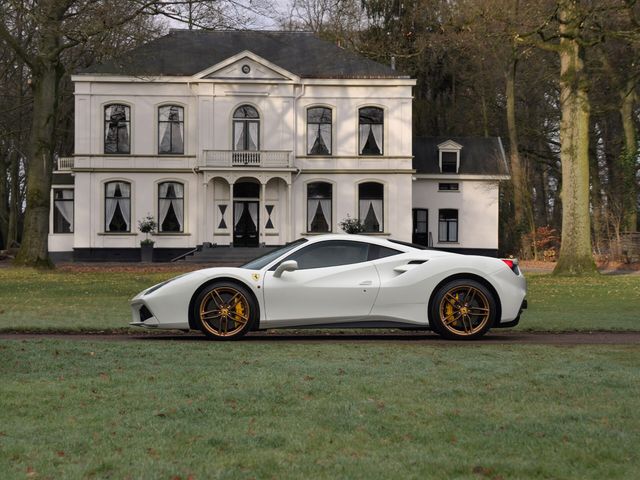 Ferrari 488 GTB | Daytona Seats | Carbon Driver Zone | J