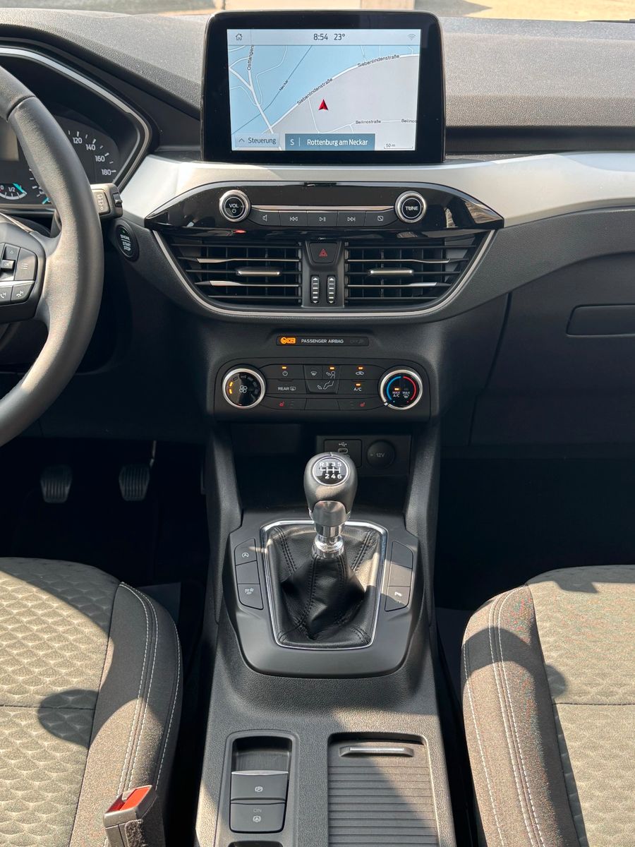 Fahrzeugabbildung Ford Kuga 1.5 EB Cool & Connect Navi CarPlay SHZ AHK