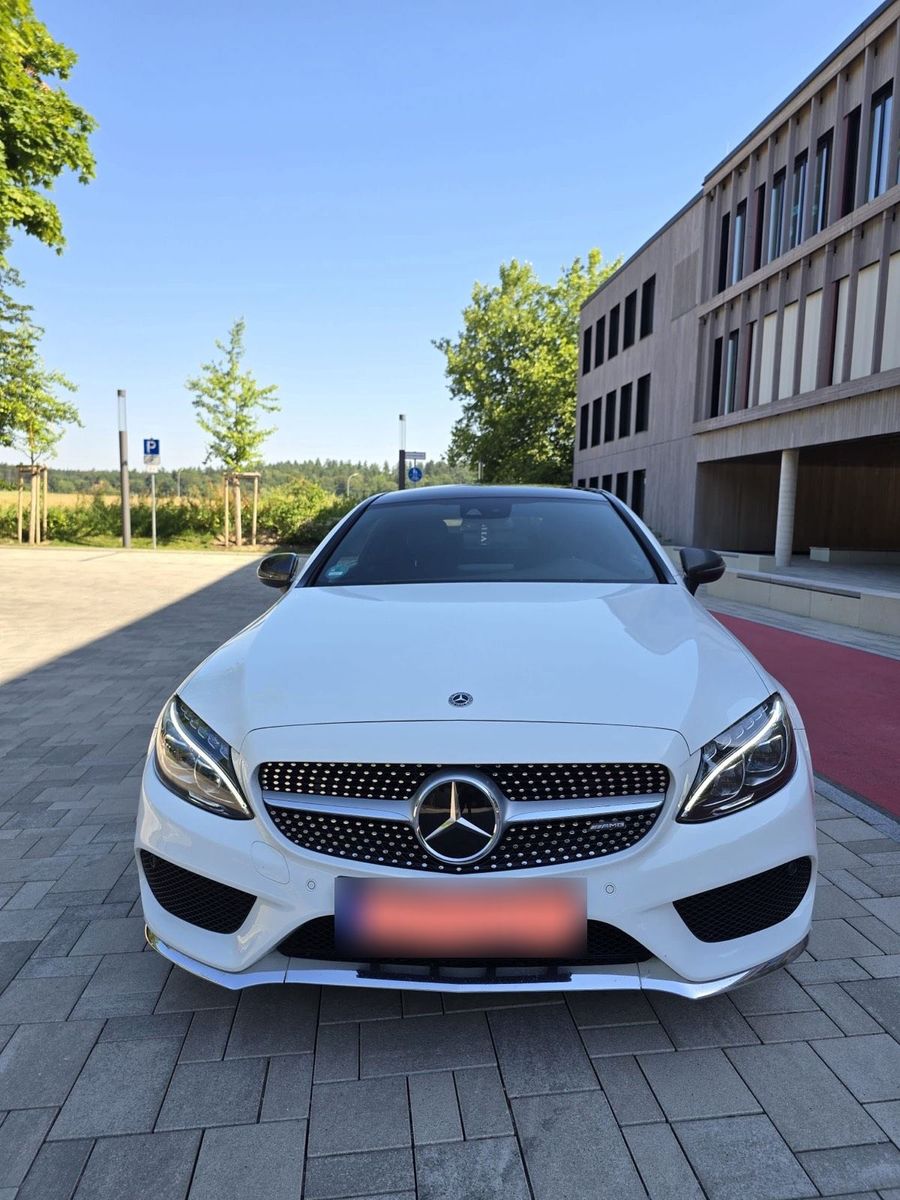MERCEDES-BENZ Mercedes-Benz C300 Coupé AMG-Paket Night E...