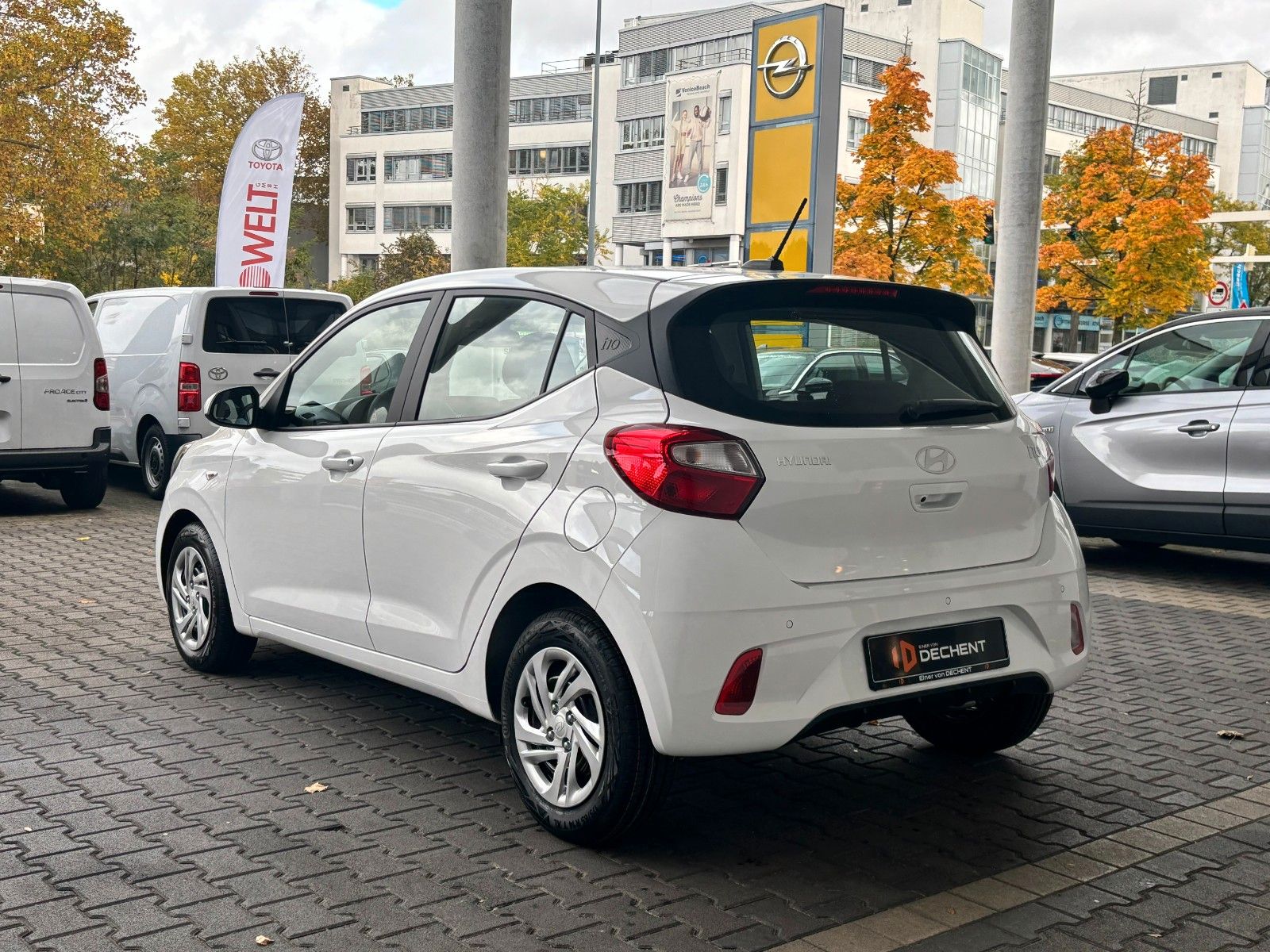 Fahrzeugabbildung Hyundai i10 Select 1.0l Navi/Klima/Kamera!