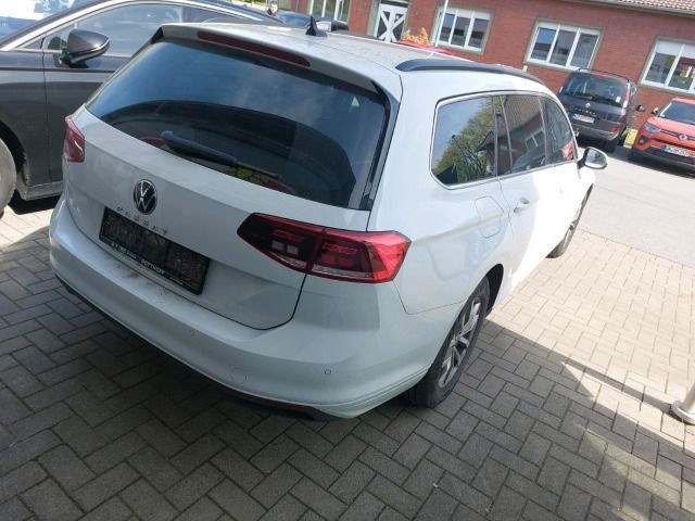 Volkswagen Passat Variant - Bild 3
