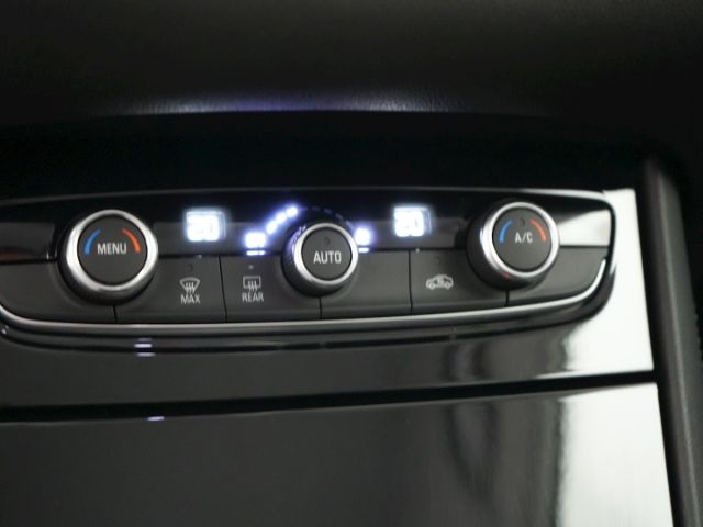 Grandland X EDITION+AHK+NAVI+RÜCKFAHRKAMERA+ALAR