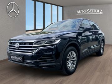 Volkswagen Touareg - 2