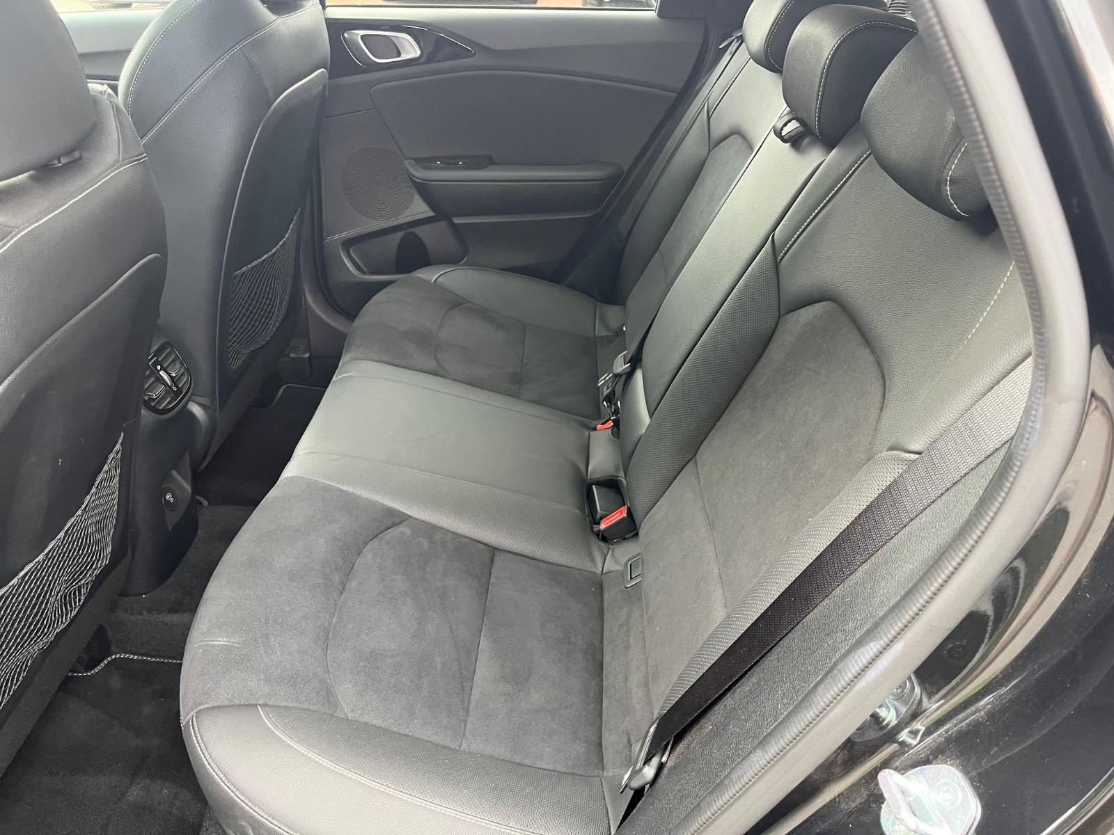 Kia Ceed Sportswagon GT Line /1.Hand/Pano/AHK/Kamera