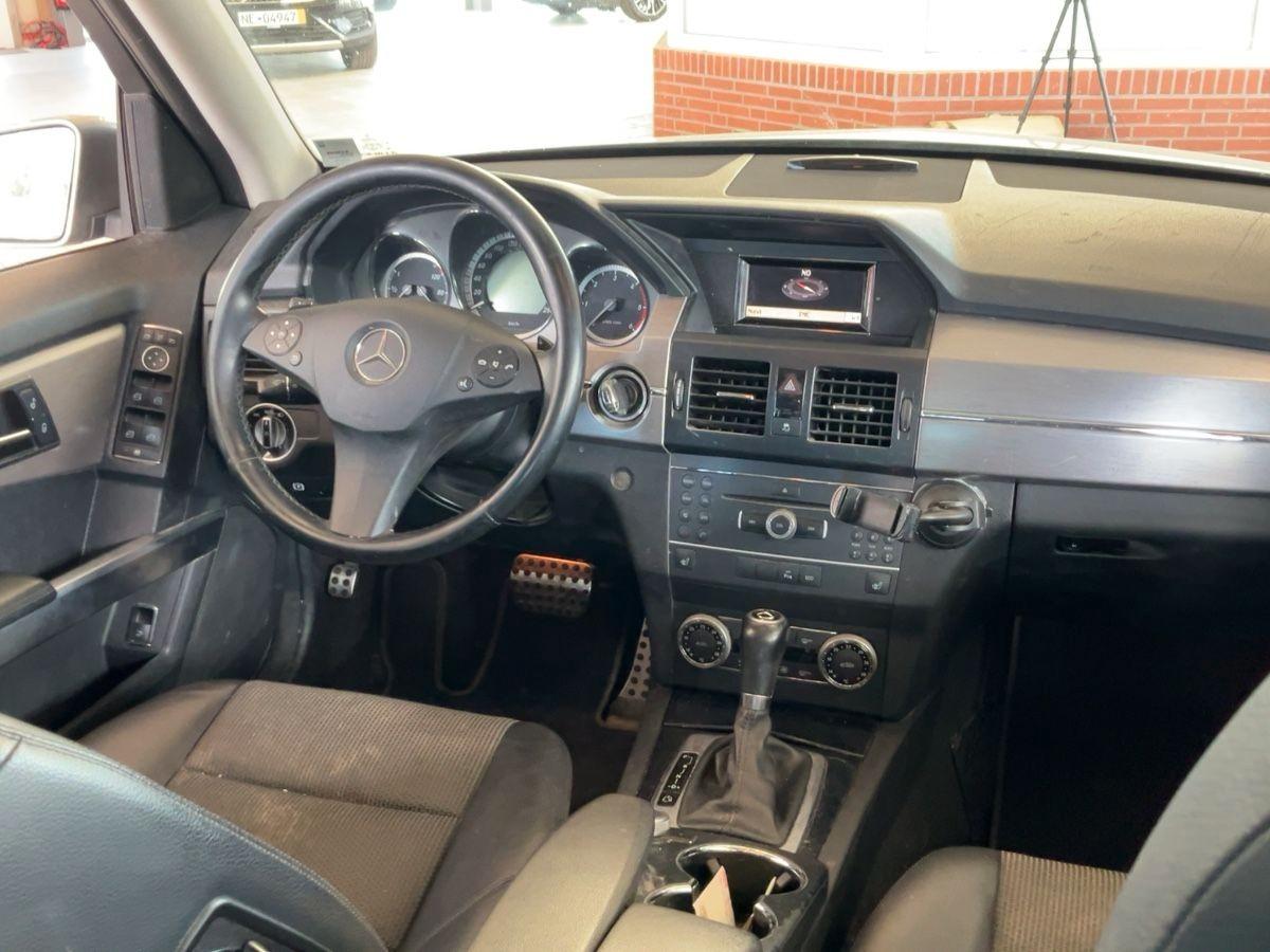 Mercedes-Benz GLK 250 CDI 4MATIC BlueEFFICIENCY*AHK*STHZ*Pano*