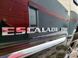 Andere CADILLAC ESCALADE 6.2 FLEXFUEL AWD ESV 201... - Andere in Berlin