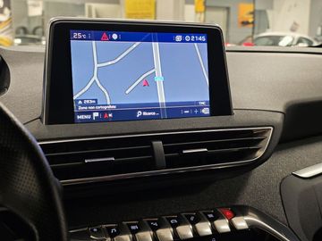Peugeot 3008 - 11