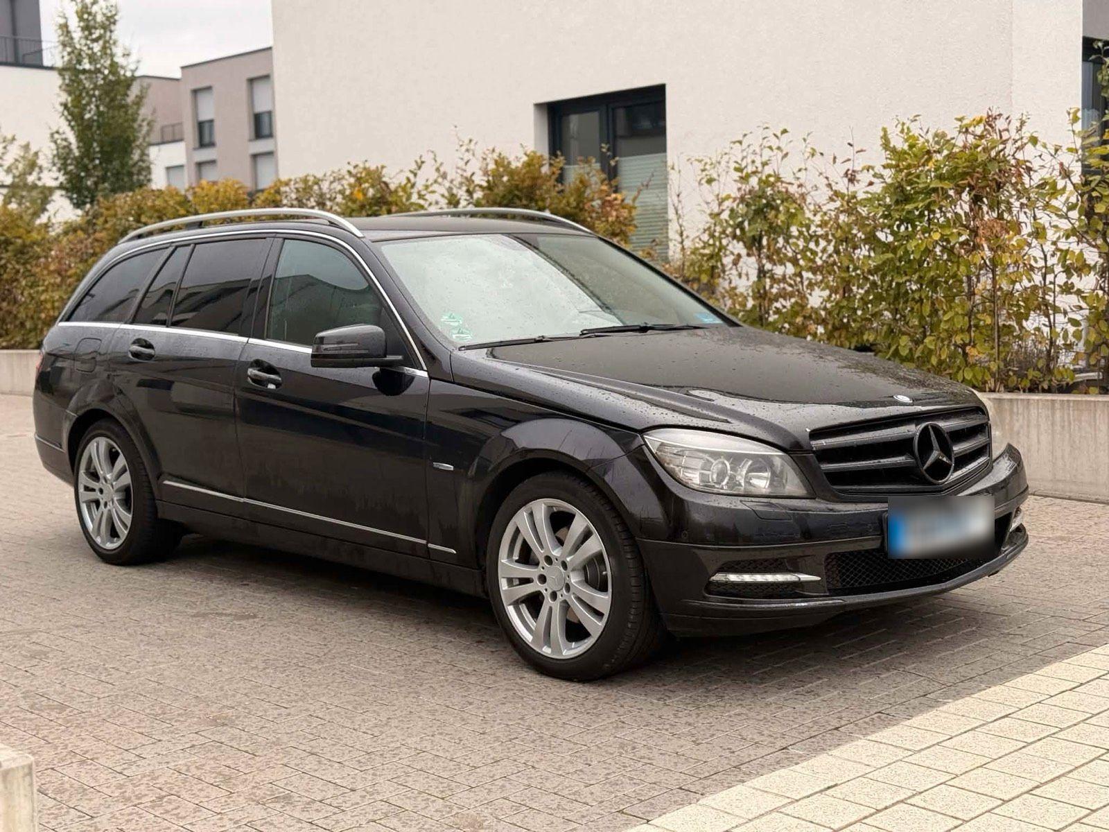 Mercedes-Benz C 220