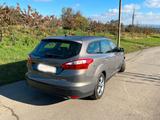 Ford Focus | ATM (erst 30.000 KM) | TÜV neu  - Ford Focus: At