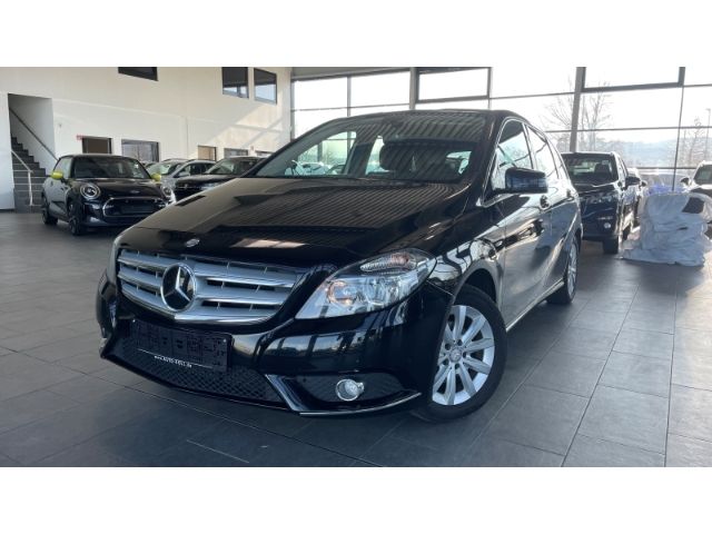 Mercedes-Benz B 180 CDI DPF Navi SHZ Klima 8-Fach Notbremsass.