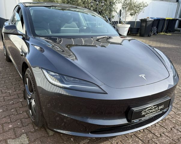 Tesla Model 3 Long Range AWD * Highland * Matrix LED *