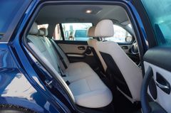 Fahrzeugabbildung BMW 320d Touring Navi Klima PDC LM-Felgen