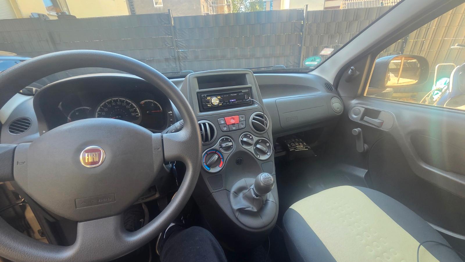 Fiat Panda  12.000 km und frischen tüv