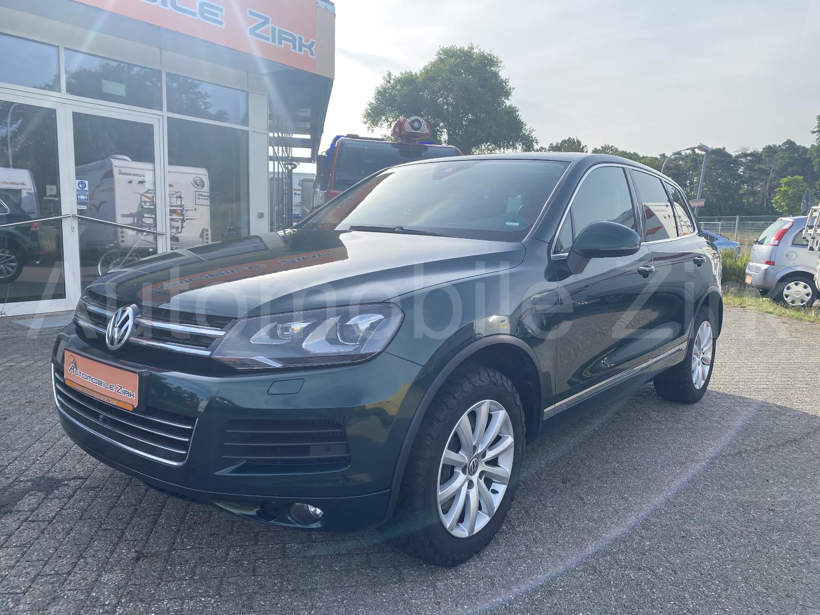 Volkswagen Touareg V8 TDI Luft Kamera AHK 4x Sitz+Klima ACC