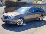 Mercedes-Benz E 280 E T-Modell E 280 T - Mercedes-Benz E 280 mit Benzin-Antrieb: Schiebedach, Kombi
