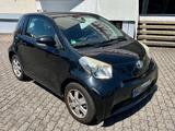 Toyota IQ 1,0-l-VVT-i - Kleiner schwarzer Stadtflitzer - Toyota IQ: 1.0