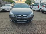 Opel Astra Kombi Design Edition AHK Sitzheizung - gebrauchte Opel Astra aus dem Jahr 2011