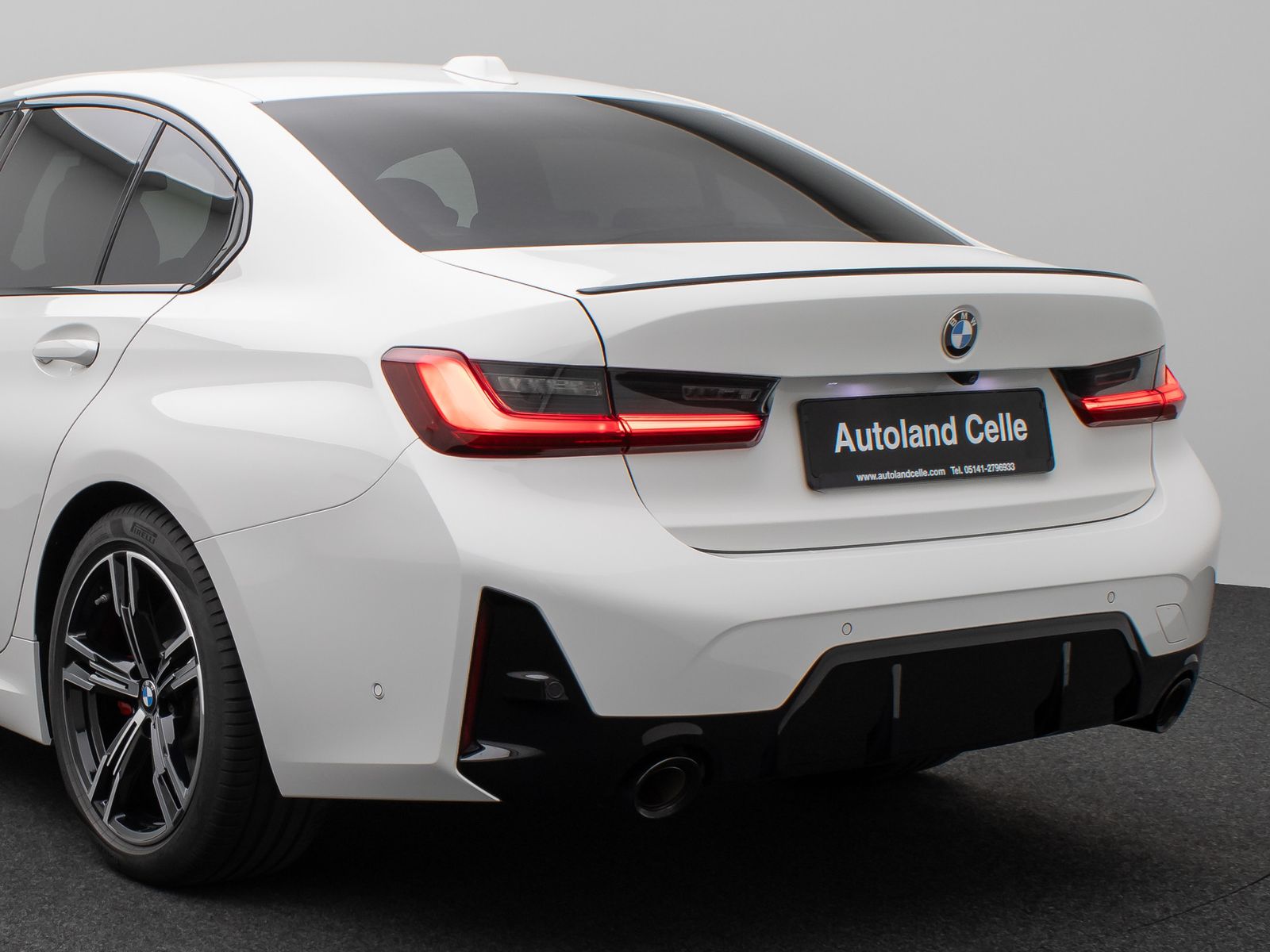 Fahrzeugabbildung BMW 320i M Sport Pro 360°HUD DAB H/K Standhzg LED