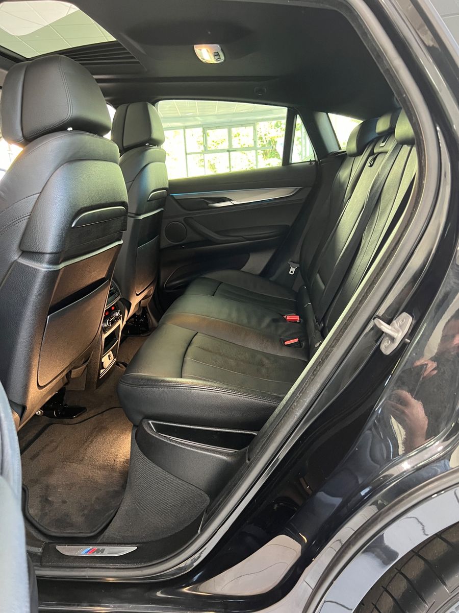 Fahrzeugabbildung BMW X6 xDrive 30 d M Sport Paket *4xSitzh*Head-Up*