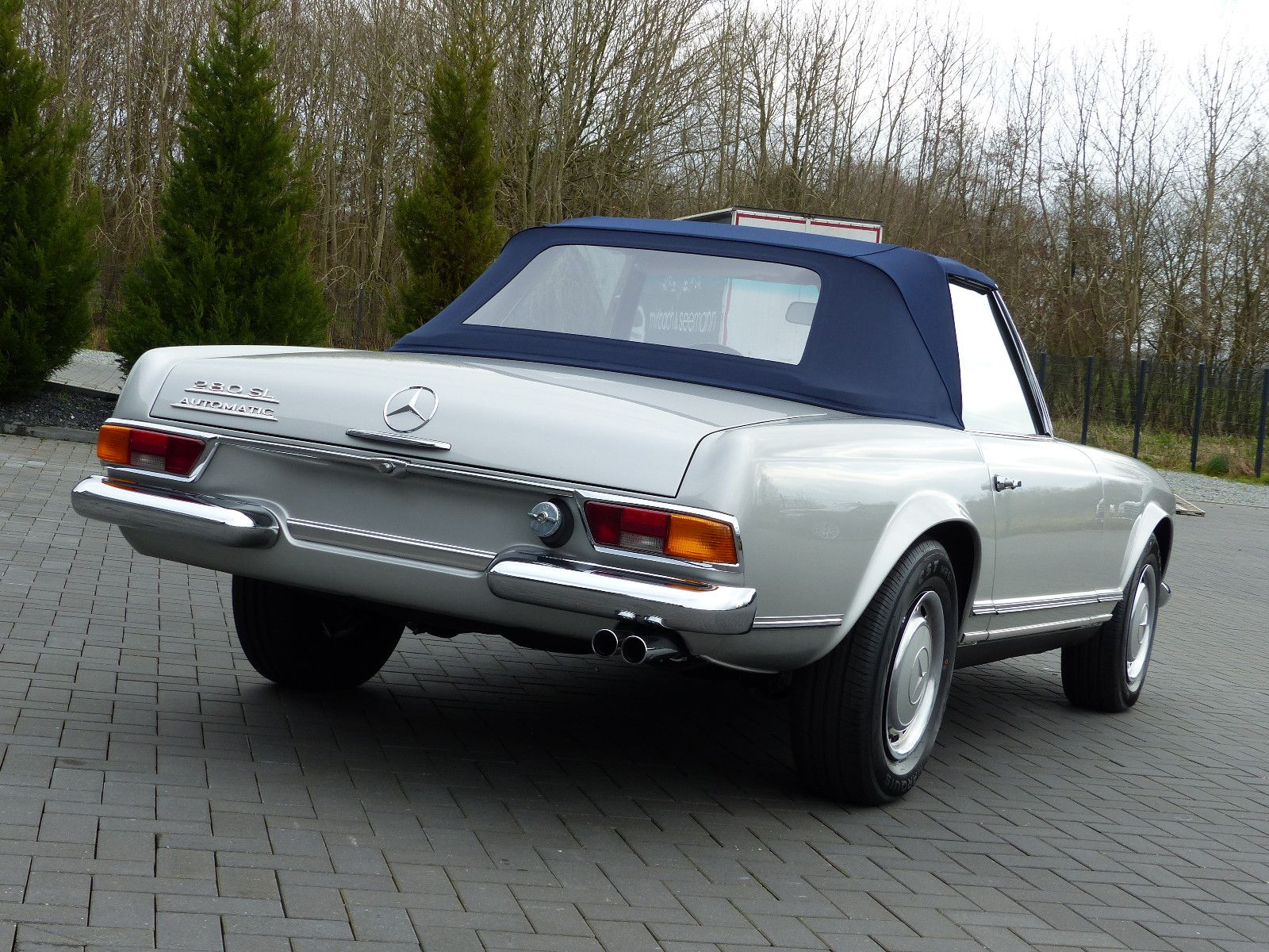 Fahrzeugabbildung Mercedes-Benz 280 SL Pagode
