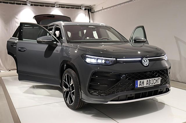 Tayron R-Line 2.0l TDI 193PS DSG Standh. AHK IQ